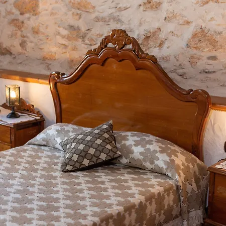 La Gayria Country house *