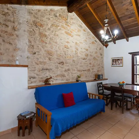 La Gayria Country house