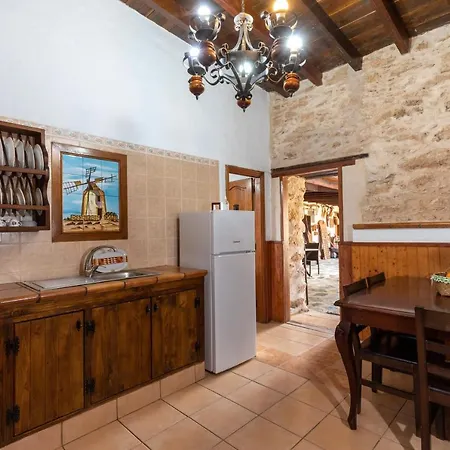 La Gayria Country house