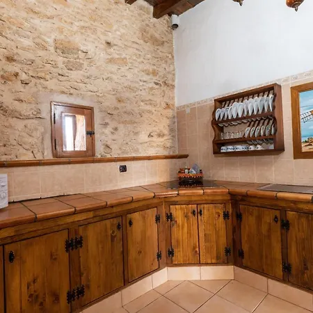 La Gayria Country house *