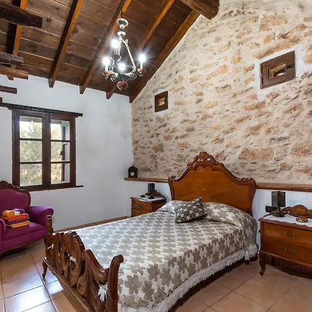 La Gayria Country house